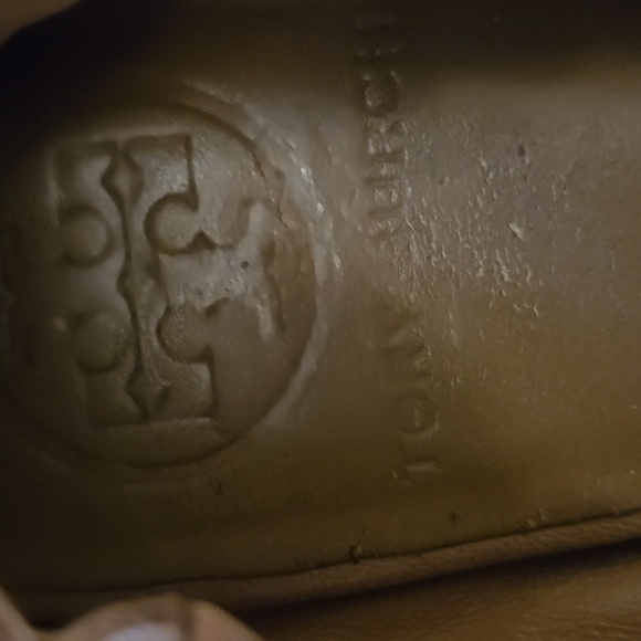 Tory Burch Patent Leather and Tan Ballet flats - Picture 4 of 7